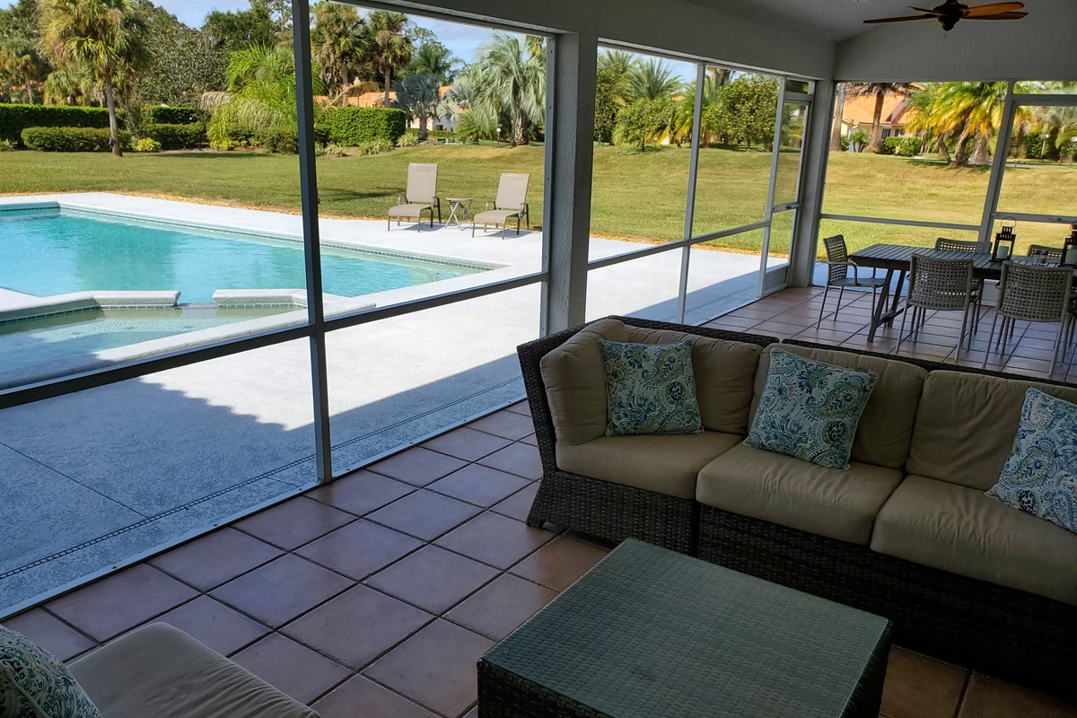 Comfortable couches and seating for outdoor eating/reading!