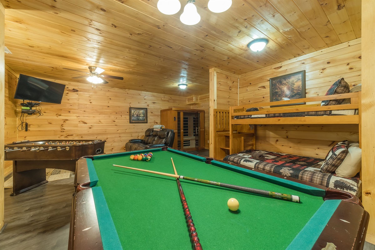 Basement Pool Table, FoosBall, Sauna, and Bunk Beds