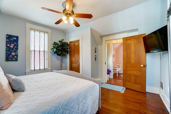 King Master bedroom with TV and streaming services