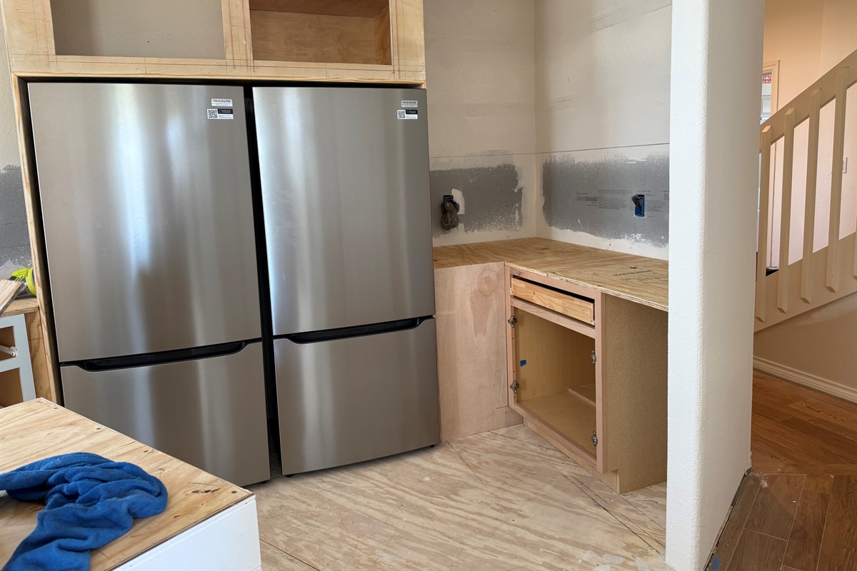 Double fridges! Coffee bar dedicated space for your cuppa! 4/6/26