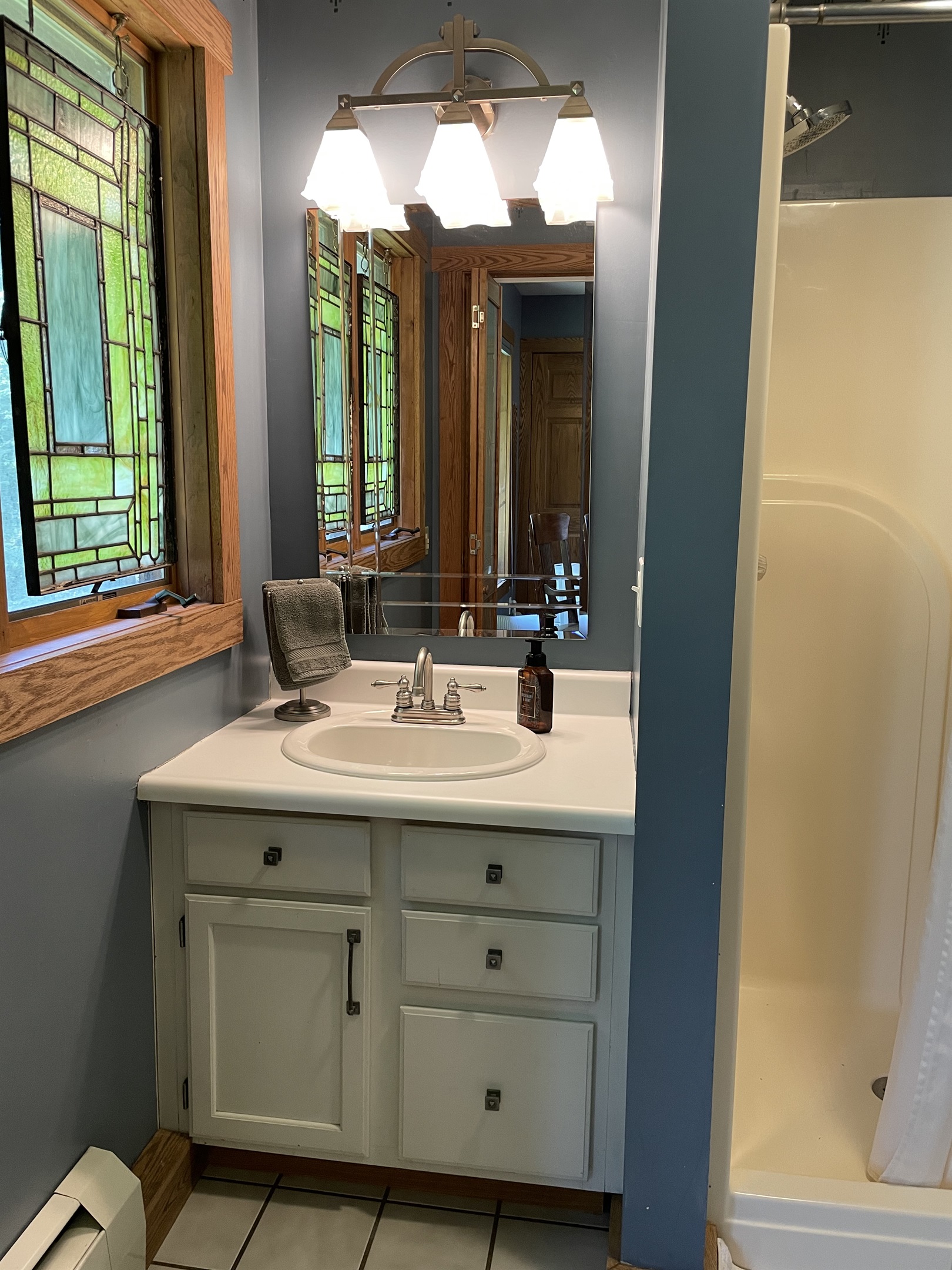 2nd Floor master en-suite bathroom