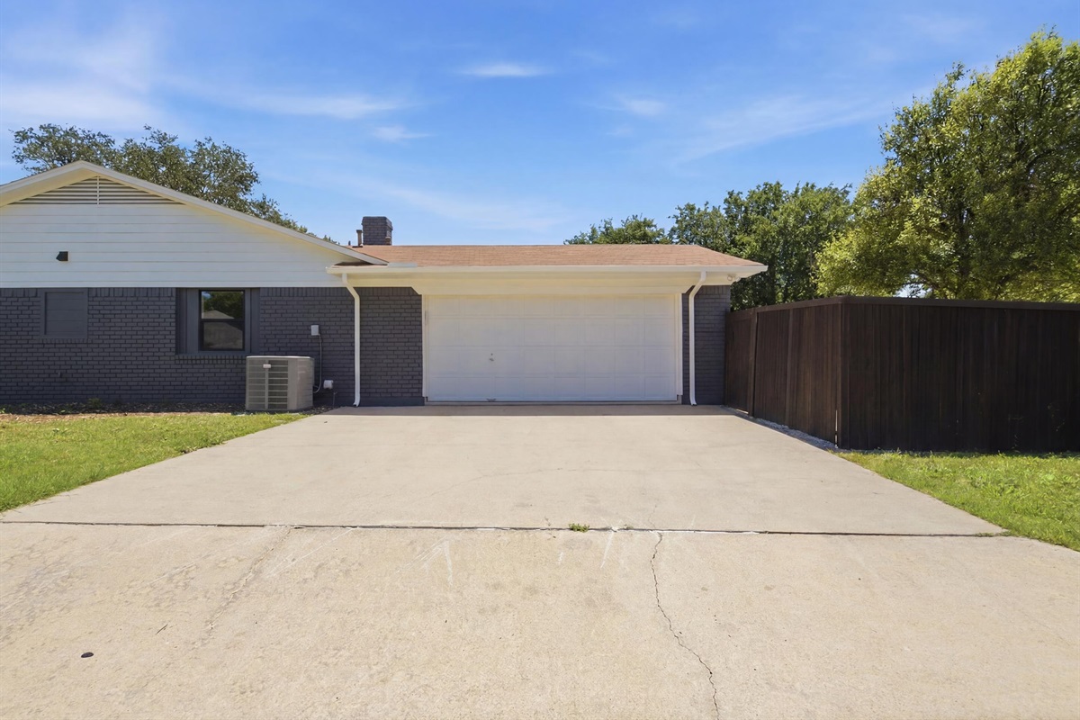 2 car garage and 2 car driveway! Plenty of space for you and the whole family after a day out in Frisco!