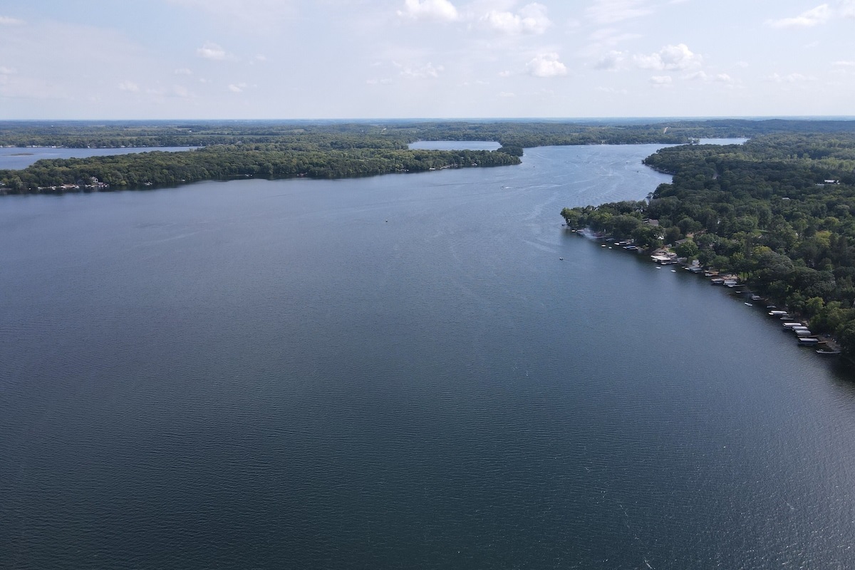 The lakes are connected by a navigable channel with a combined acreage of 1,573.39. They are also among the deepest lakes in the county at 78 and 97 feet deep for the East and West lakes, respectively. Water quality is excellent. 