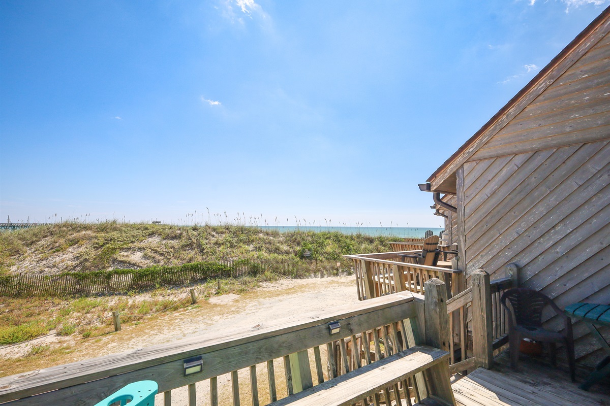 This is "Villa On The Blue"!