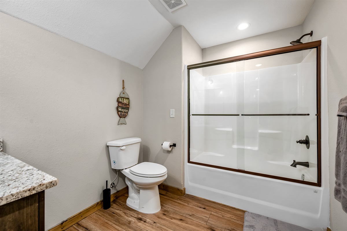 King #3 bathroom