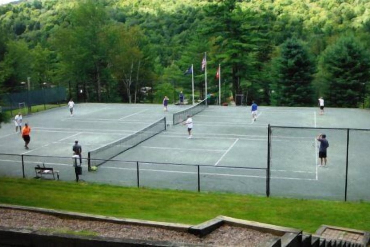 Tennis Courts - World Renowned Tennis Resort