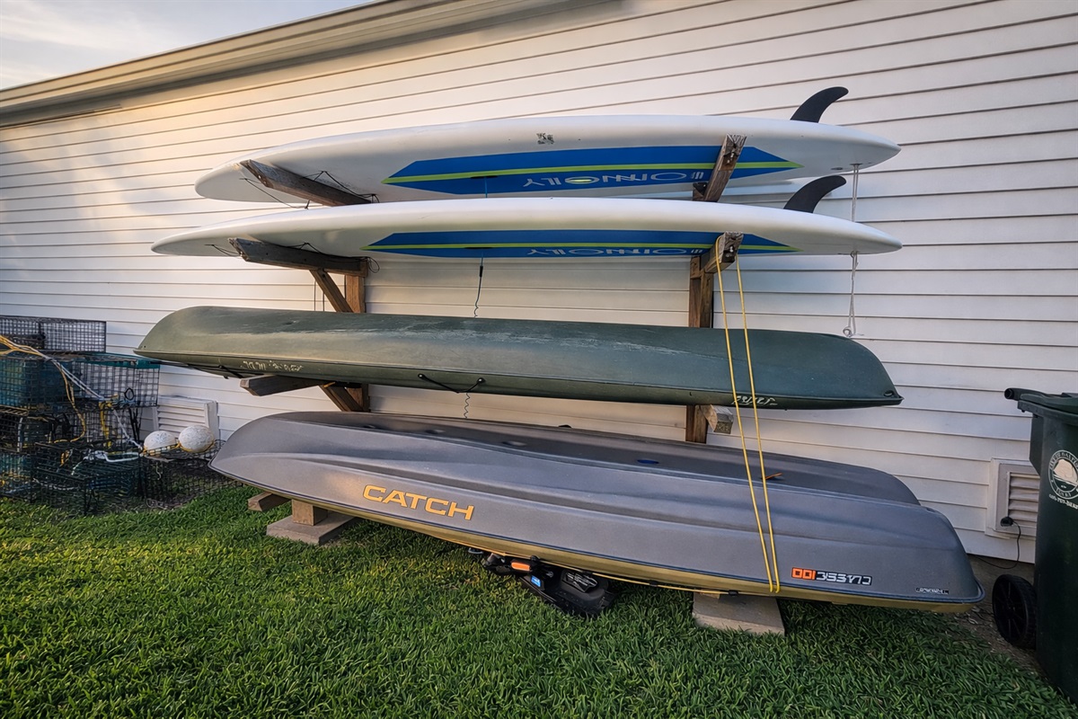 Kayaks, paddle boards and crab trap for your enjoyment 