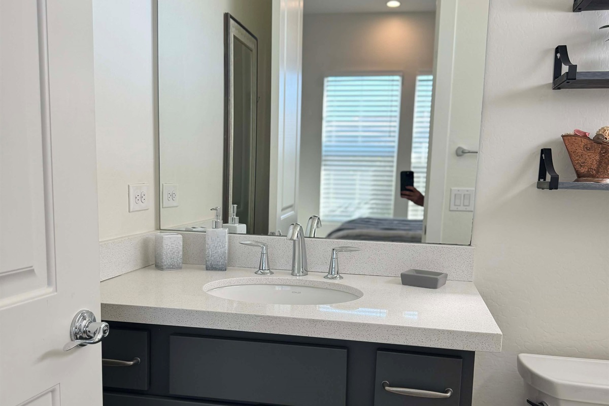 The Grand Peoria Estate – 5BR / 4.5BA Luxury + Casita — Modern Home | Sleeps 10 | Family Escape w/ Casita, Peoria, Arizona — photo 86