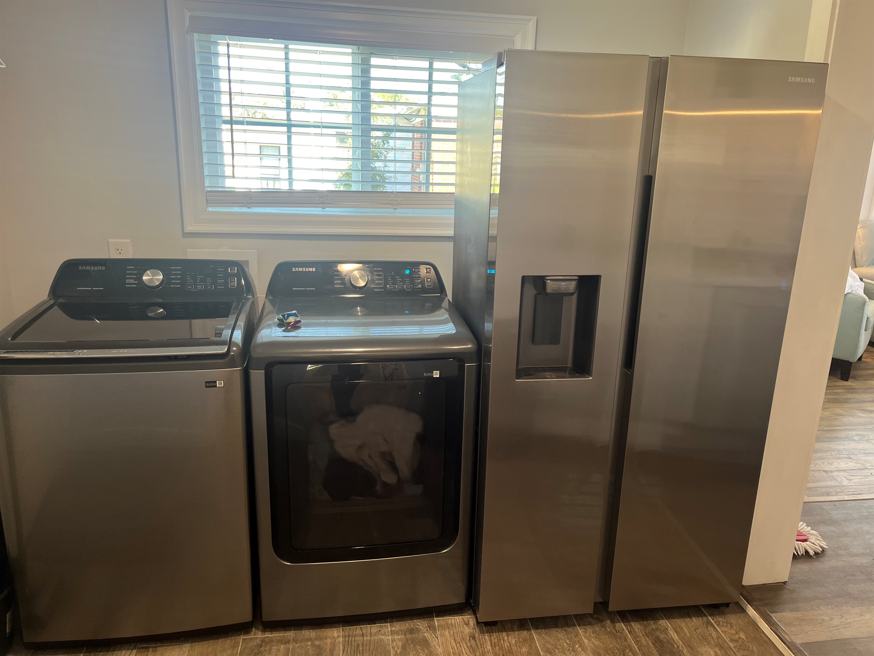 Washer & Dryer, Stainless fridge