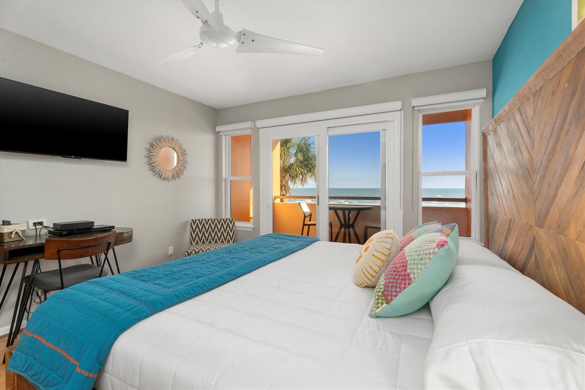 878106662c2c4457bf5b64b4648c1dcc Large | Beachhouse | Texas | TX | Vacation Homes | Galveston | Crystal Beach | Kokomo | Breezy Days | Beachfront Elegance | Sunrise Serenity | Southern Sands Property Management, LLC