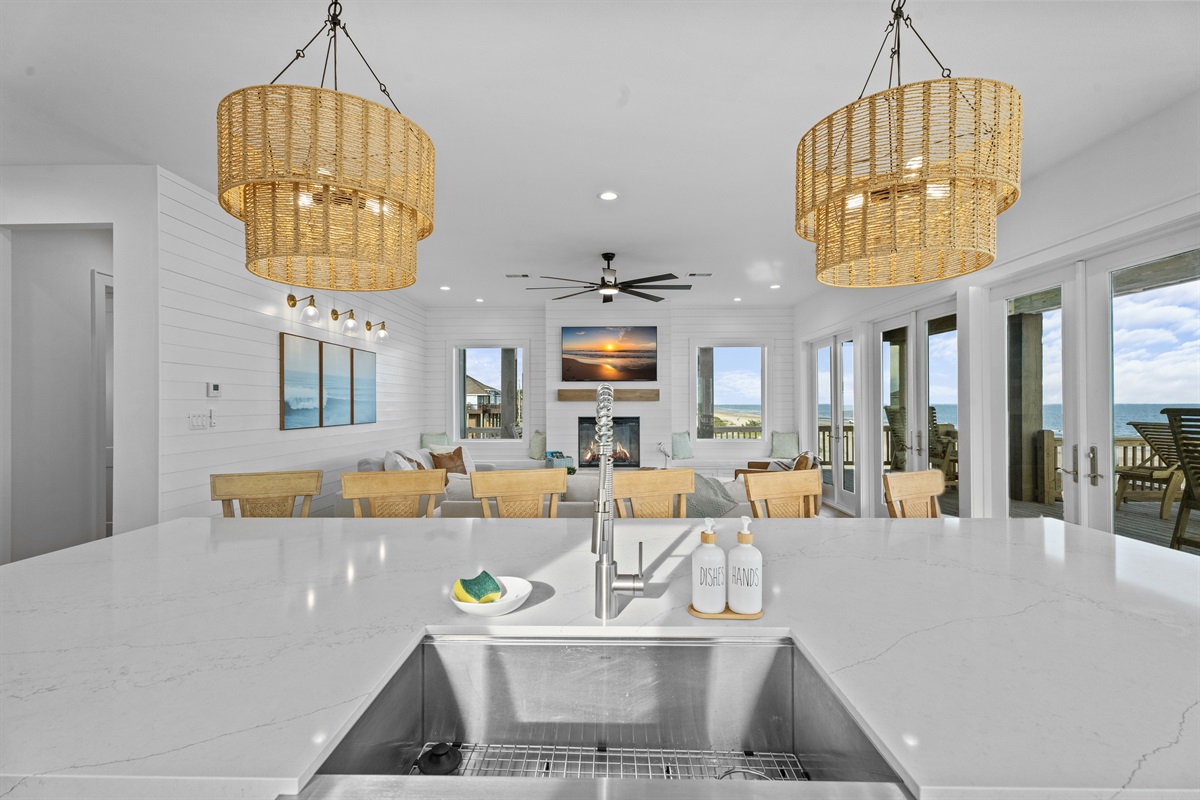 878da0bde1824bd08c636b2c6d34aa75 Large | Beachhouse | Texas | TX | Vacation Homes | Galveston | Crystal Beach | Kokomo | Breezy Days | Beachfront Elegance | Sunrise Serenity | Southern Sands Property Management, LLC