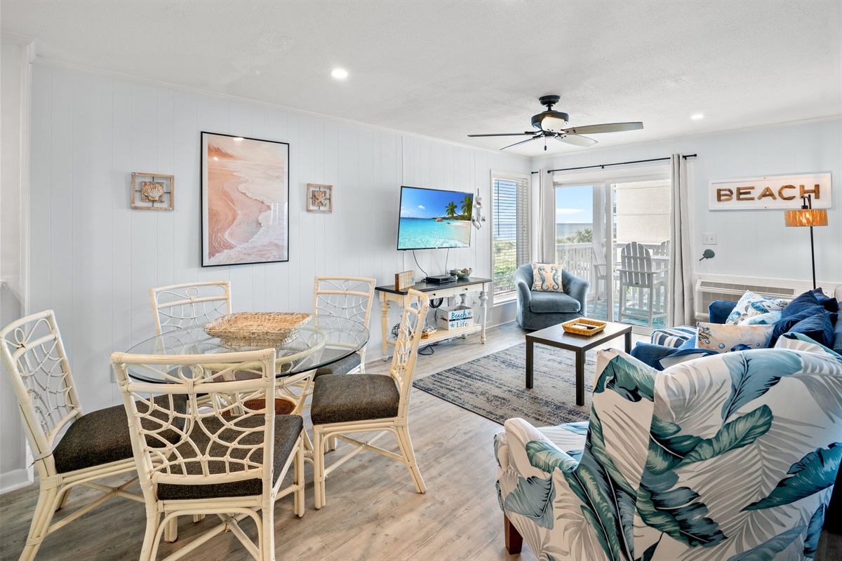 Dining Room / Living Room