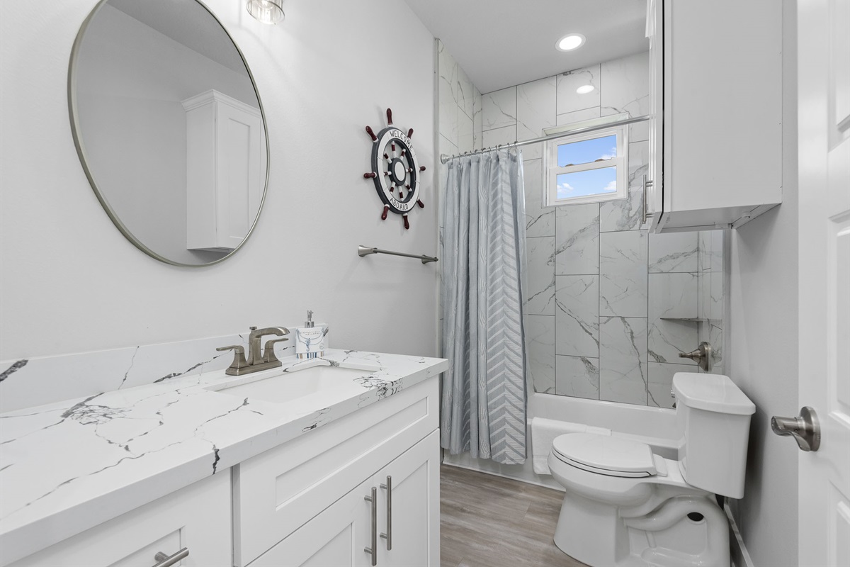 879f472ebe804e8cb9f58784a31876e6 Large | Beachhouse | Texas | TX | Vacation Homes | Galveston | Crystal Beach | Kokomo | Breezy Days | Beachfront Elegance | Sunrise Serenity | Southern Sands Property Management, LLC