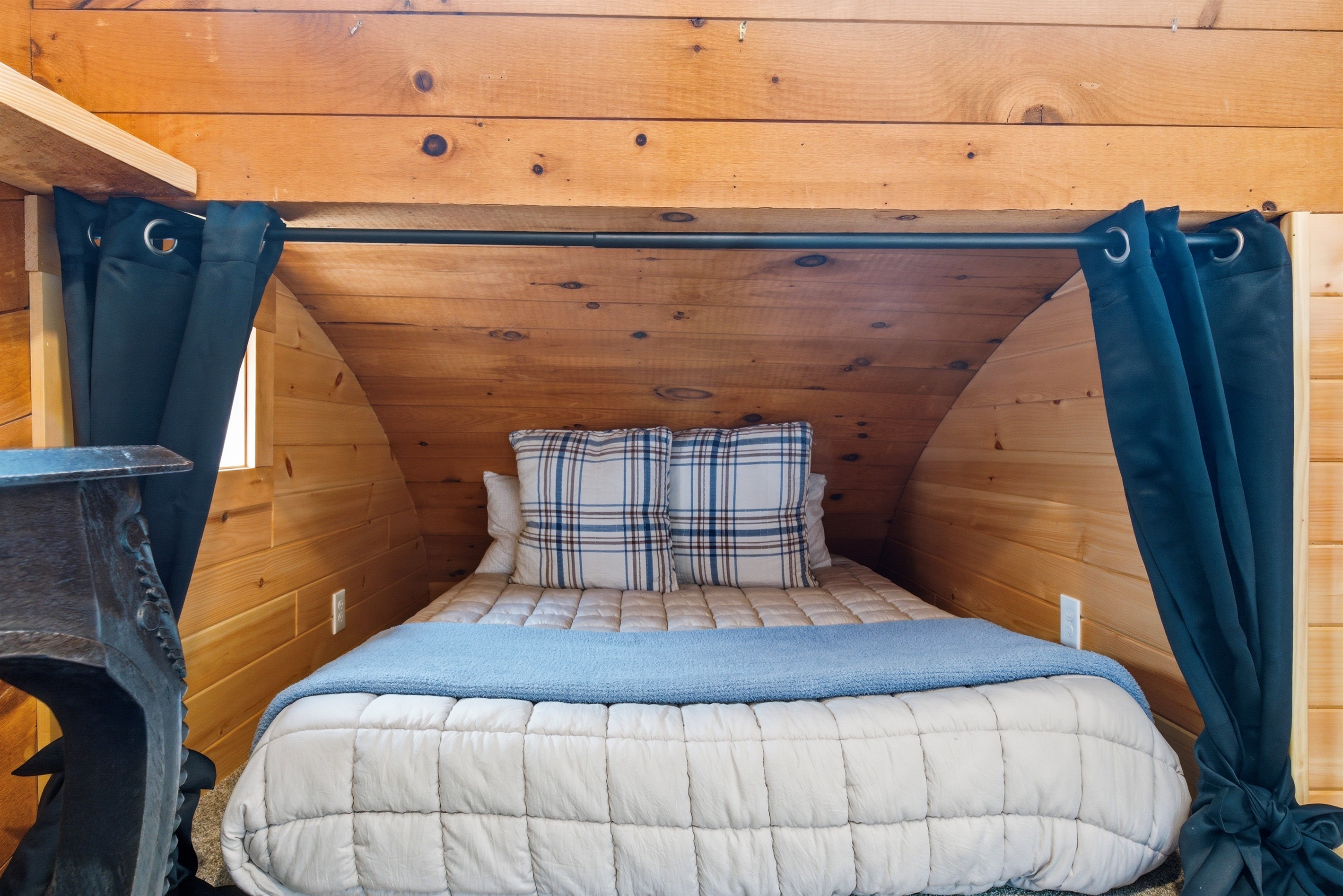 A little extra space for everyone: this versatile nook is a favorite for readers, writers, and dreamers alike.