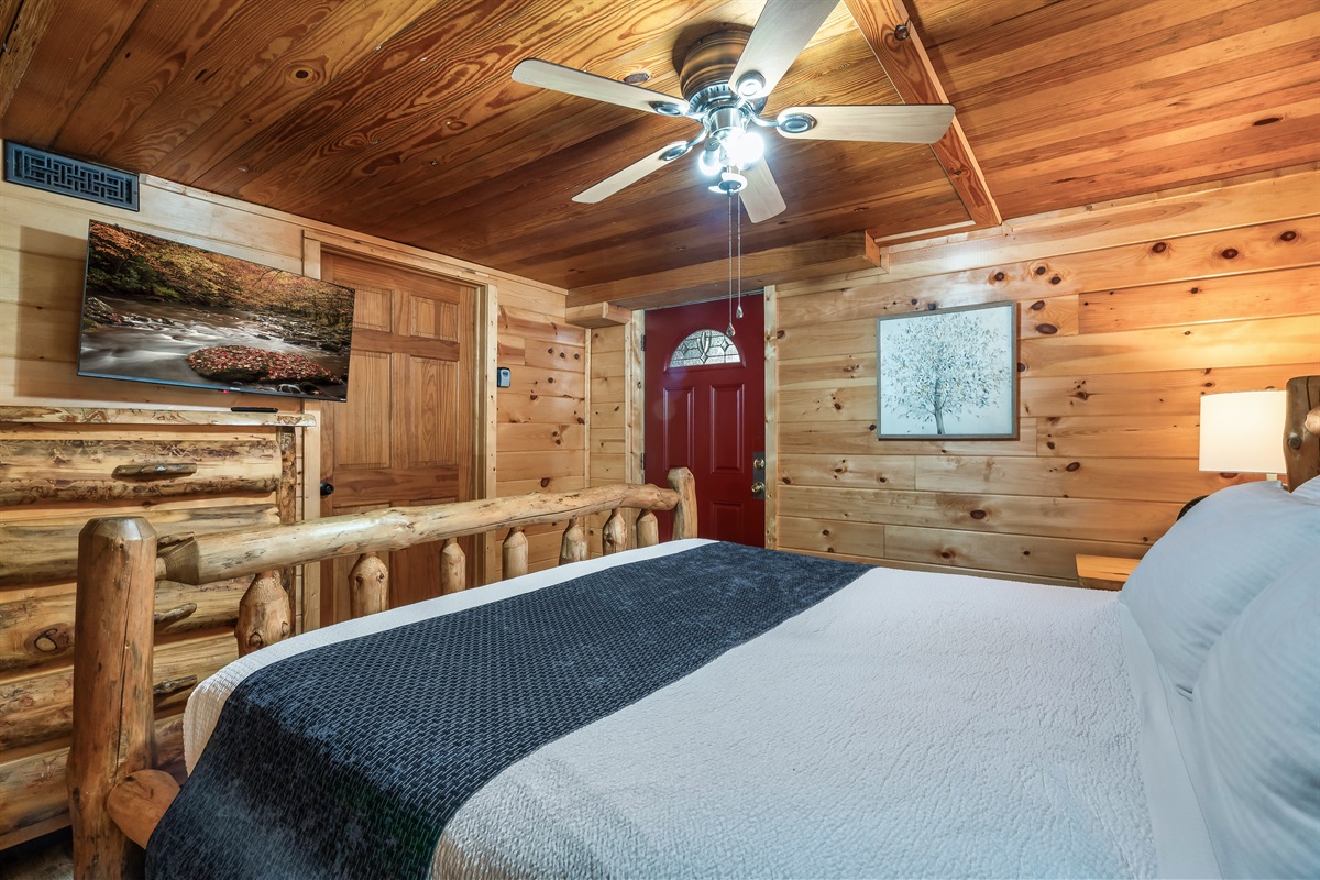 Cozy cabin bedroom with a relaxing atmosphere