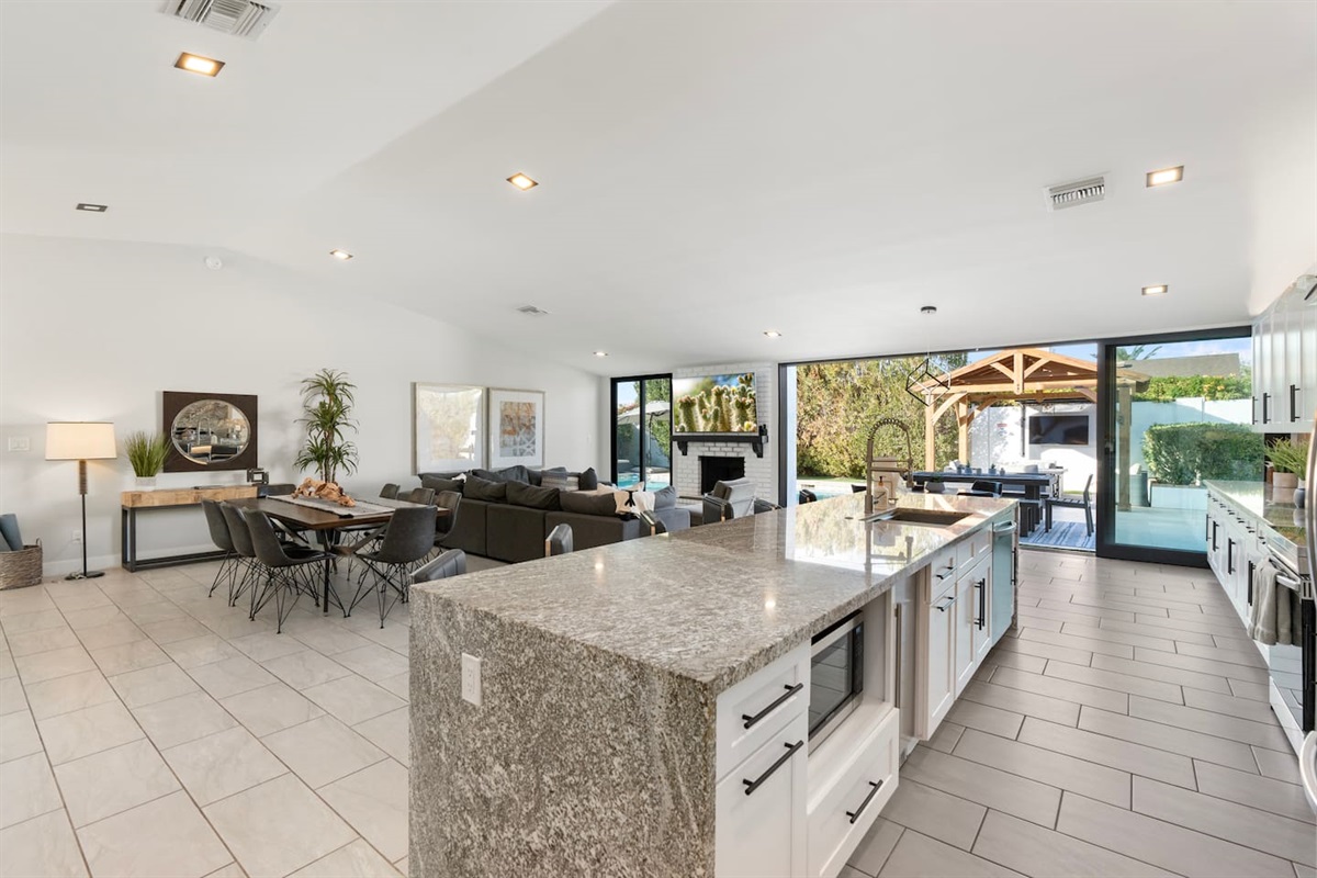 Seamless indoor-outdoor flow.

