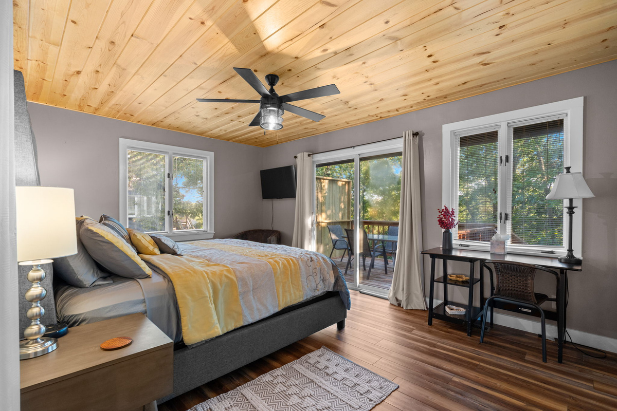 Wake Up to Treetop Views