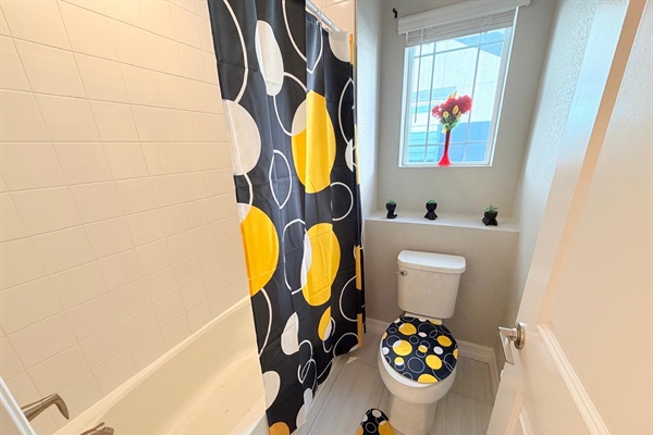 Toilet and tub + shower combination