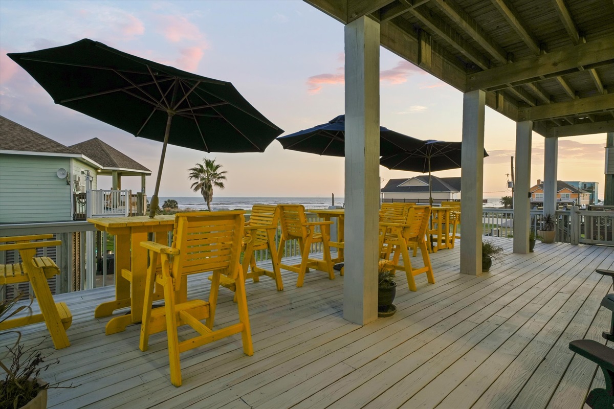 87bea98f386e4a02a099249426e3630c Large | Beachhouse | Texas | TX | Vacation Homes | Galveston | Crystal Beach | Kokomo | Breezy Days | Beachfront Elegance | Sunrise Serenity | Southern Sands Property Management, LLC