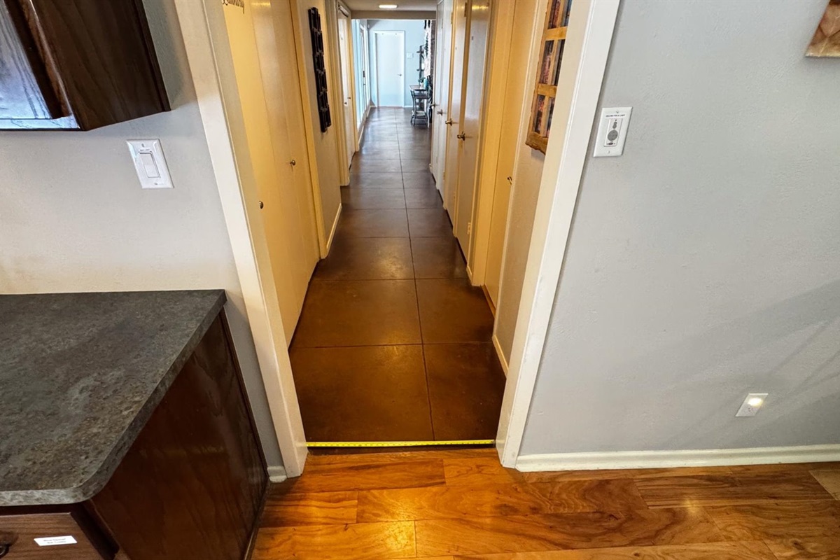 From Living Room looking down to the Lobby. This is close to the hallway bathroom.