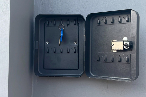 Arriving late? No problem, enjoy easy self-check-in with your keys waiting securely in the lockbox.
