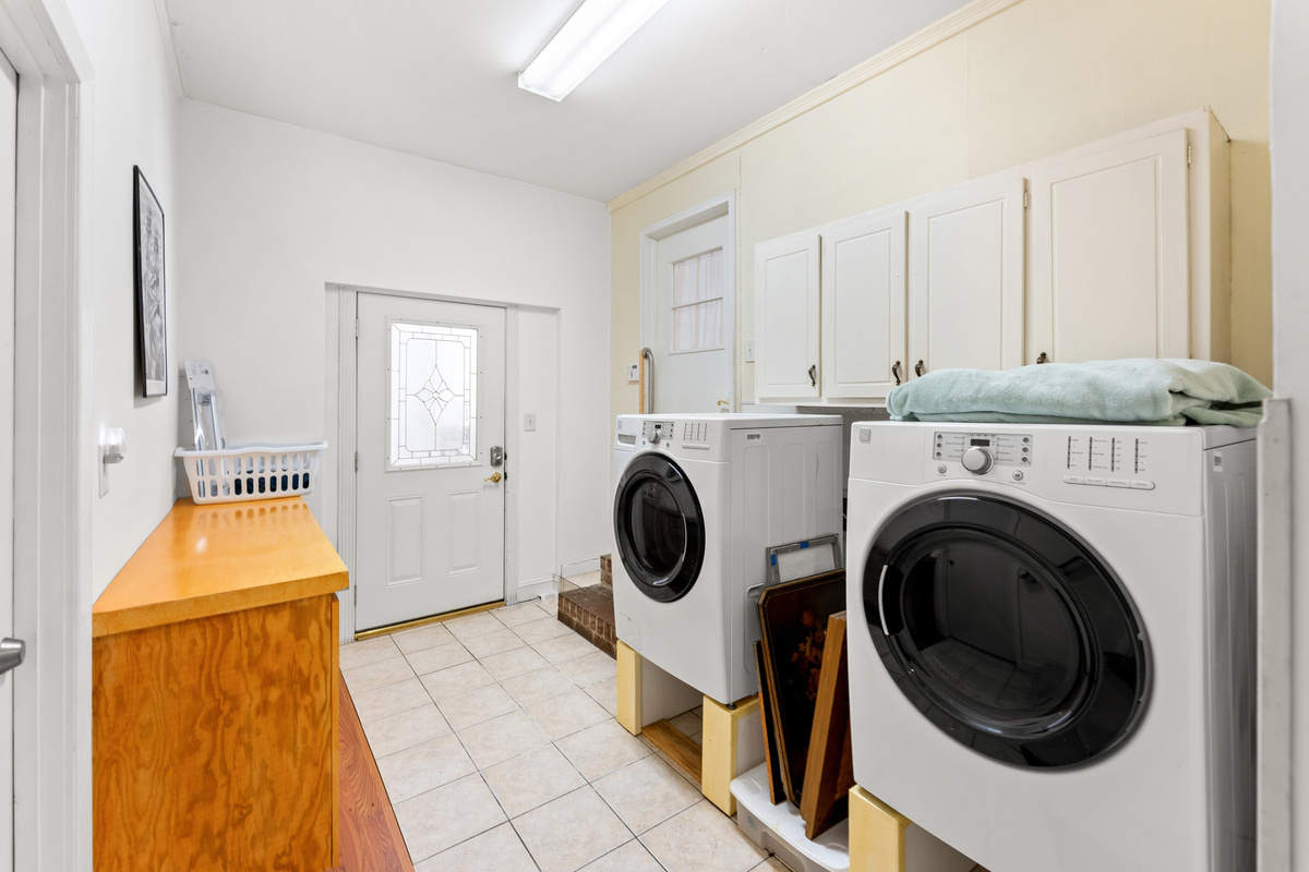 Full sized washer and dryer for your convenience