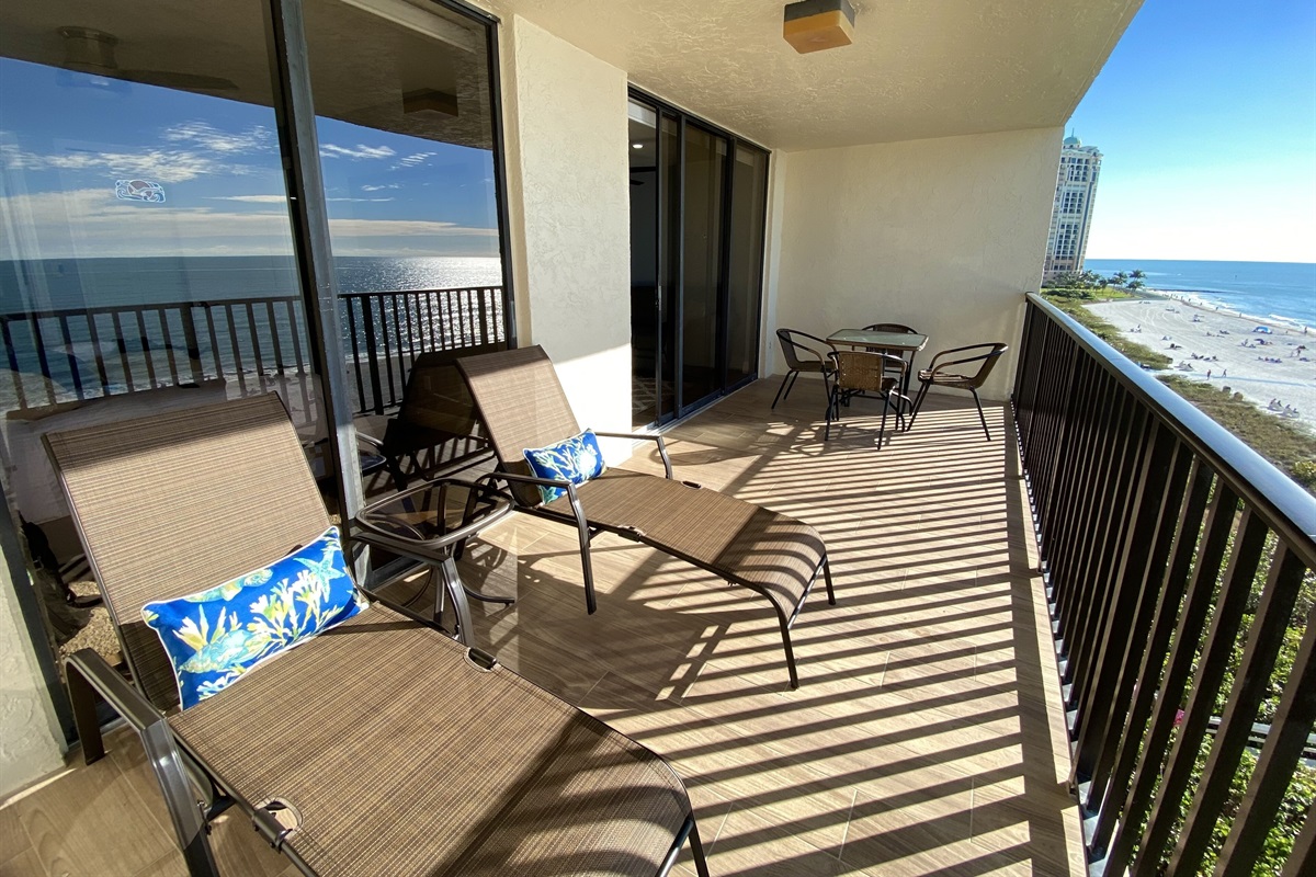 Remodel with tiled large patio, overlooking the entire beach