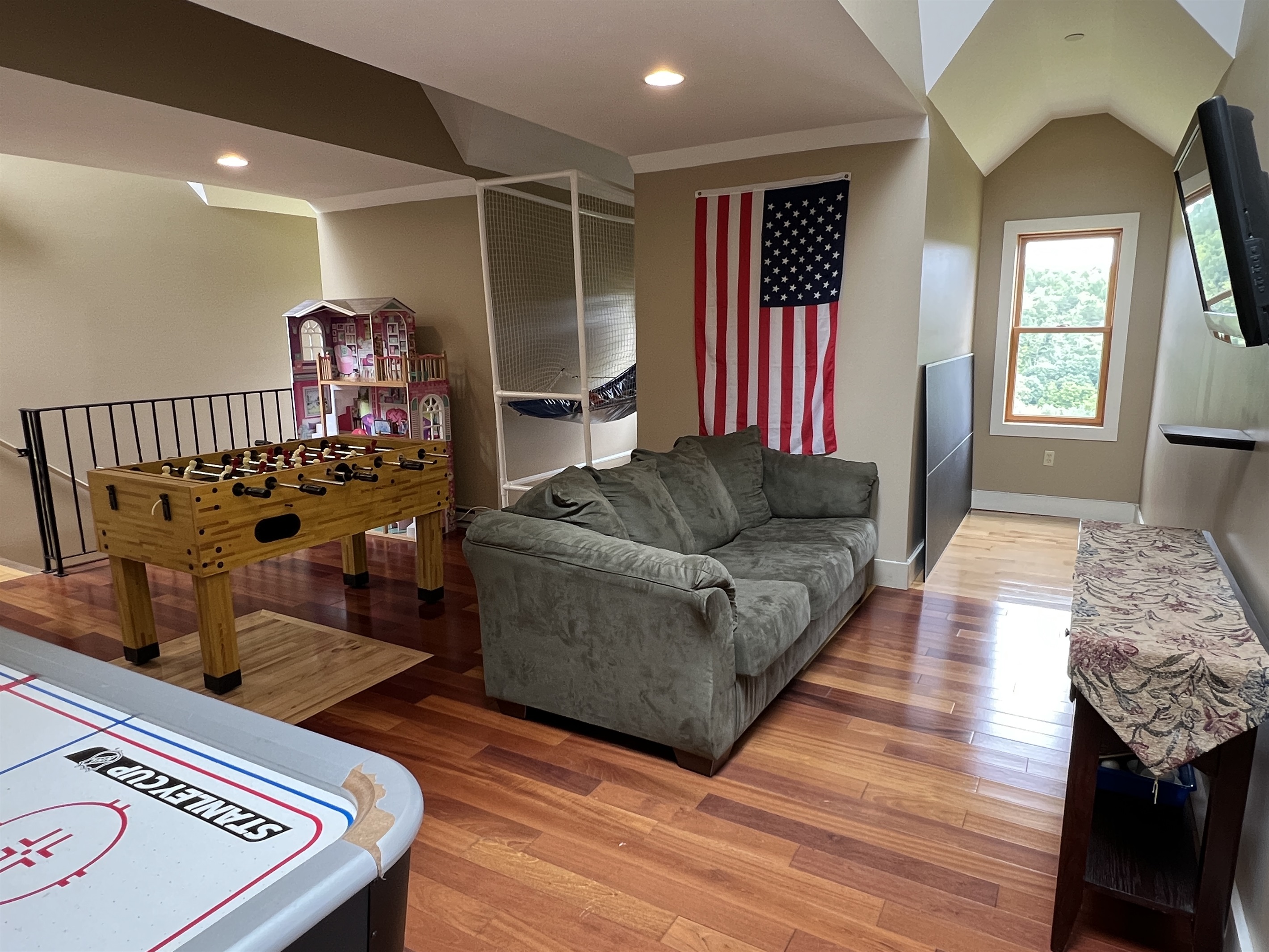 3rd floor gameroom