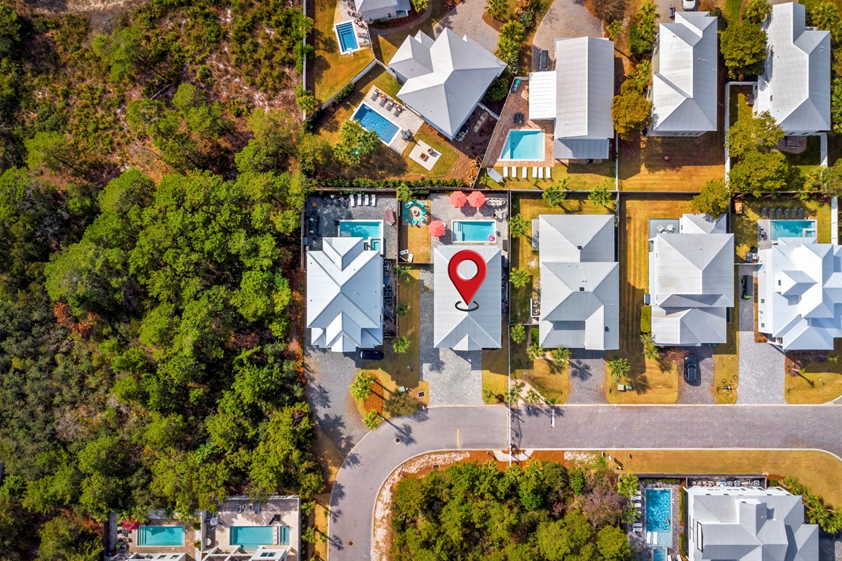 Nestled in a beautiful Miramar Beach neighborhood just minutes from the sand, shopping, and top Destin restaurants.