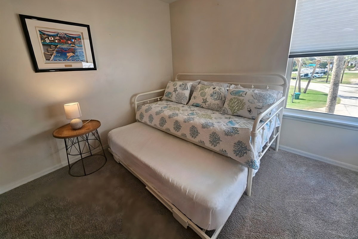 Trundle Bed: 2 Twins or 1 King