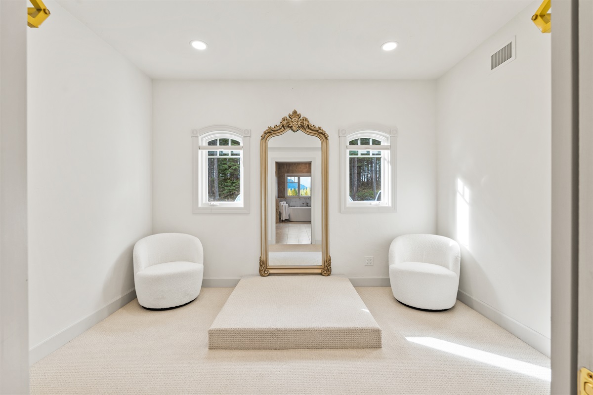 Light, bright, and beautifully simple.