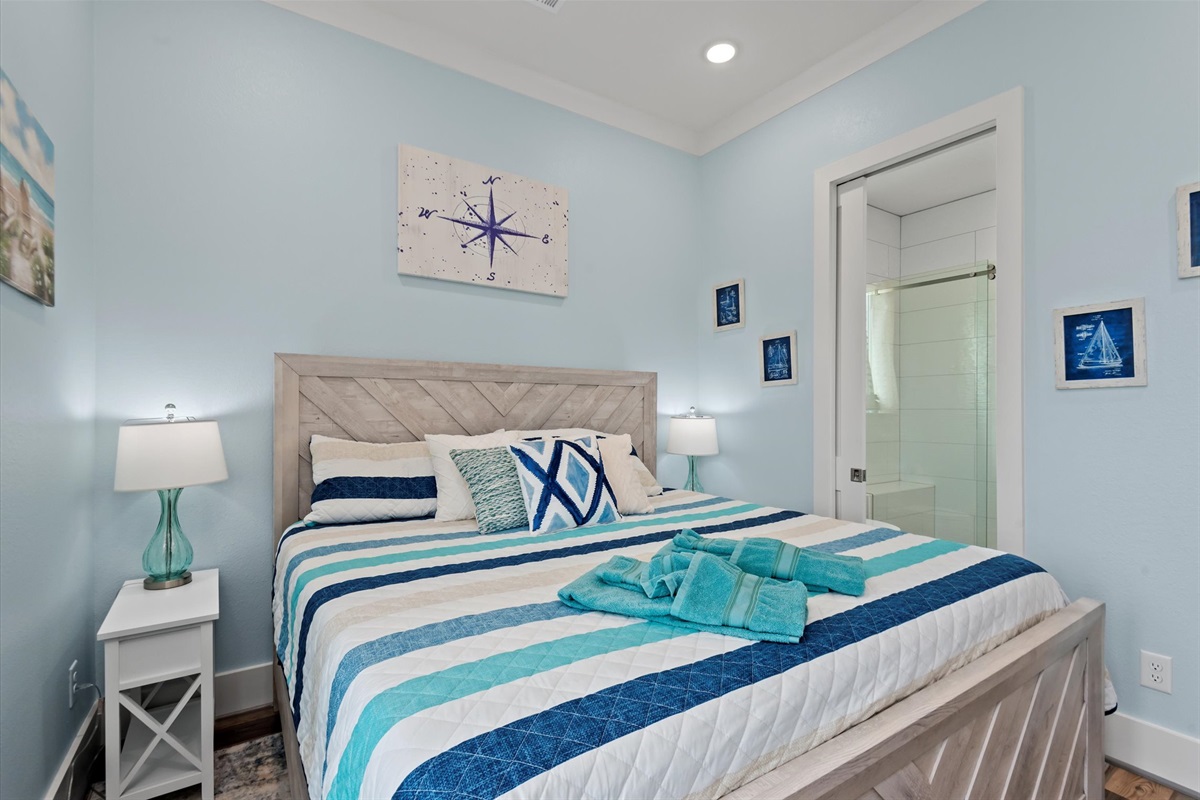 87fa7b795ca04bcc9c301f00943535b0 Large | Beachhouse | Texas | TX | Vacation Homes | Galveston | Crystal Beach | Kokomo | Breezy Days | Beachfront Elegance | Sunrise Serenity | Southern Sands Property Management, LLC
