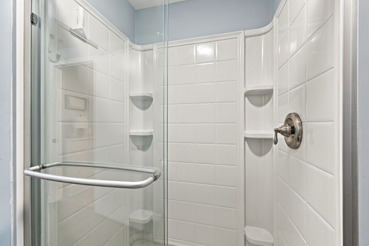 Bath lines & starter soaps provided