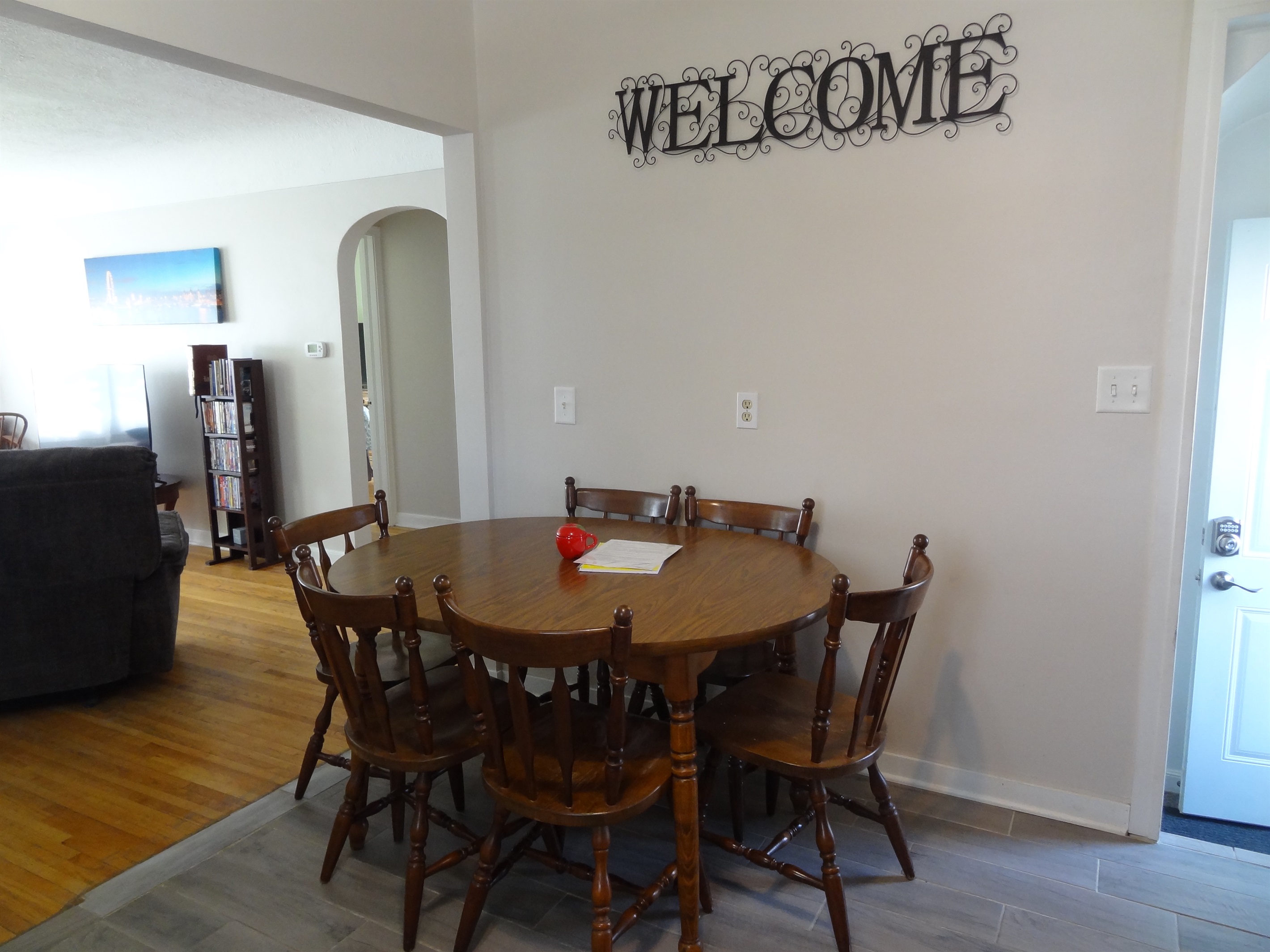 Dining area in kitchen
