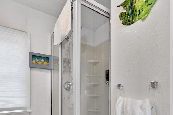 Full bathroom offering clean design, functionality, and everyday convenience.
