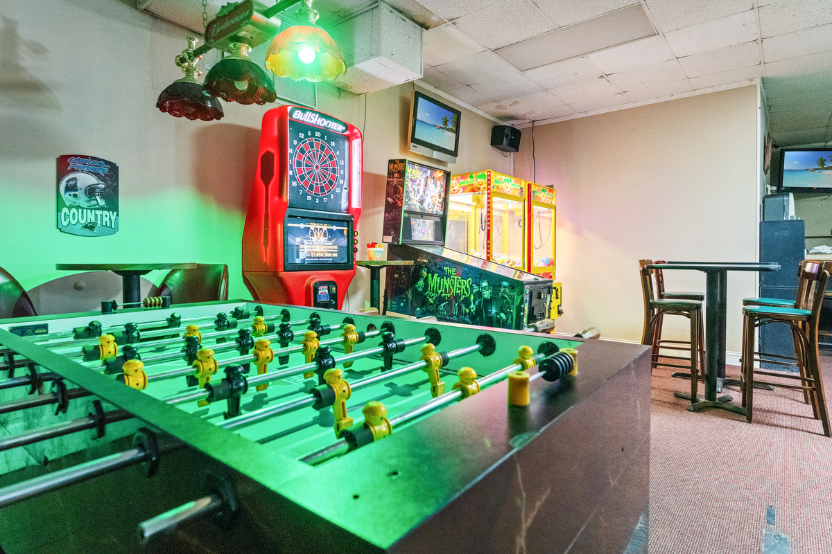 Game room, billards, video games and more