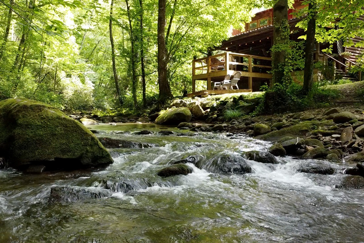 Buffalo Creek at your doorstep—nature, comfort, and serenity all in one place.