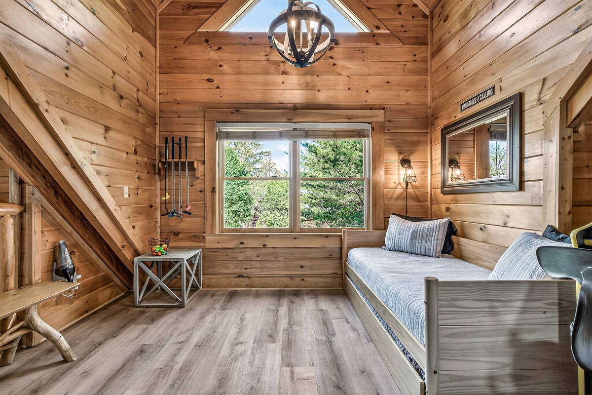 Take the putters and balls down to the resort's miniature golf course.