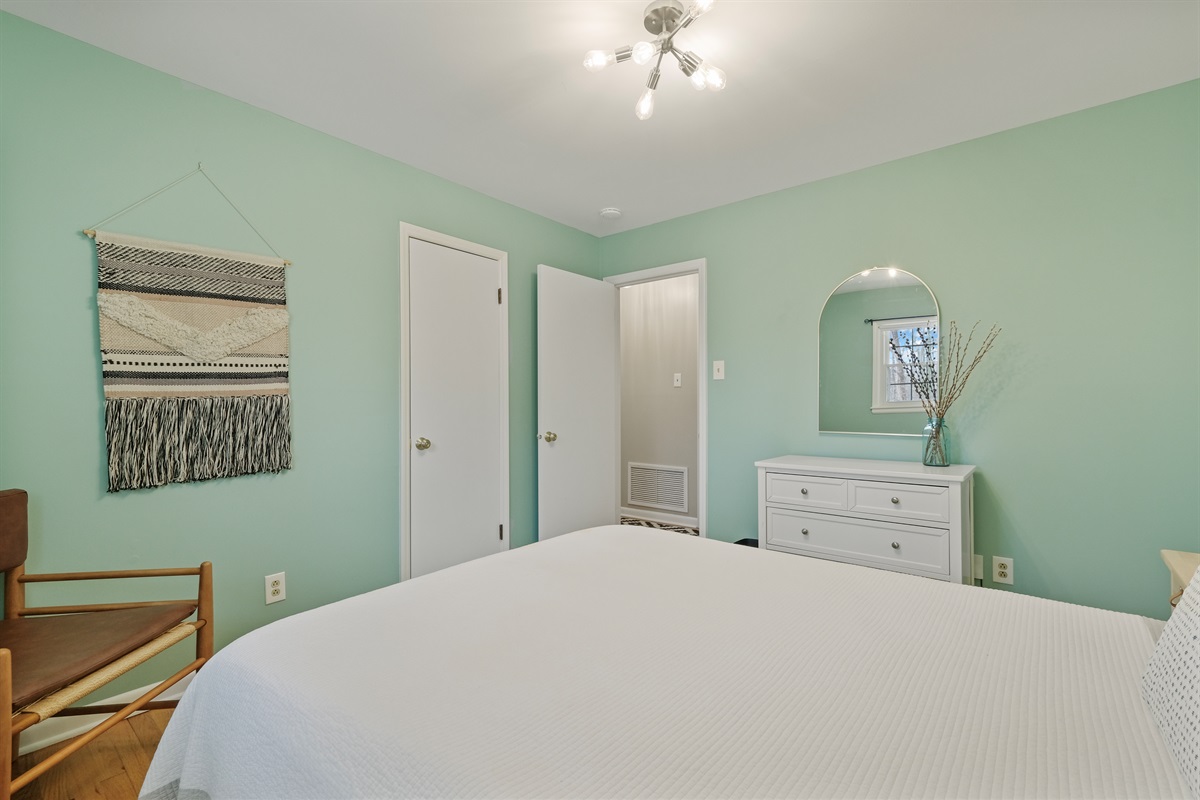 Queen Bedroom 2