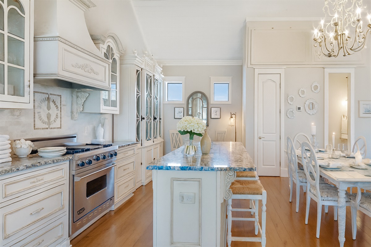 Well equipped kitchen