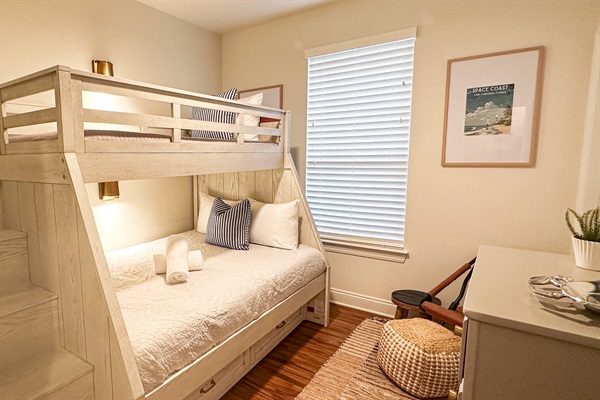 Fun bunk room - a hit with kids and great for friends traveling together