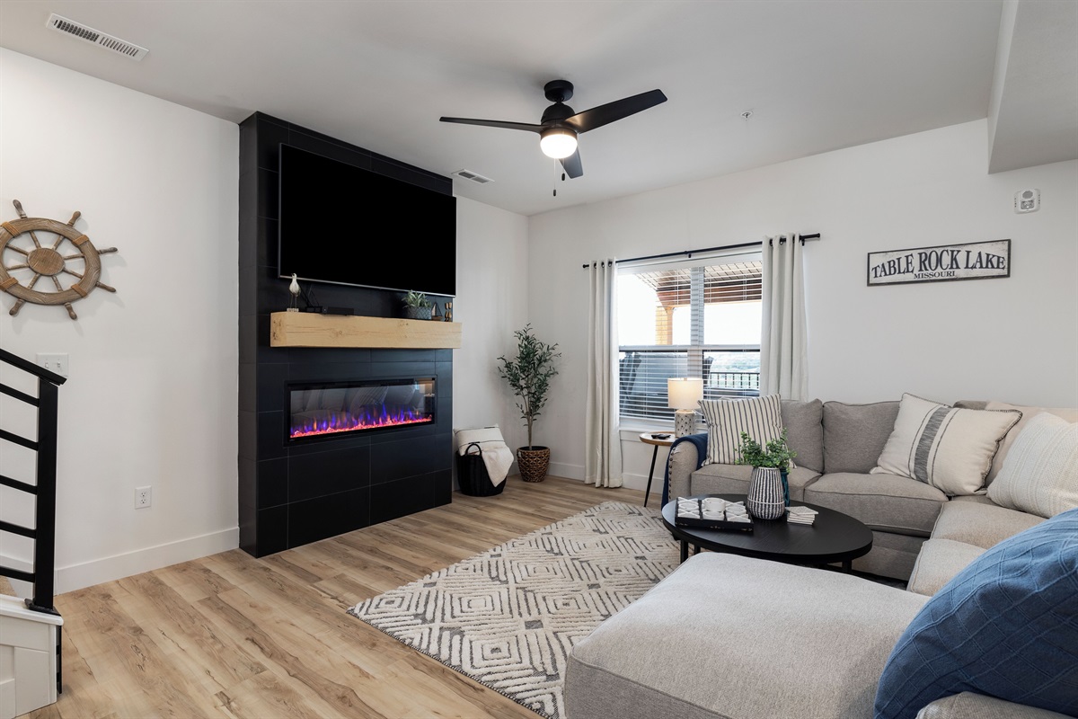 Main Level Living Area w/lakeview, electric  fireplace, Smart TV