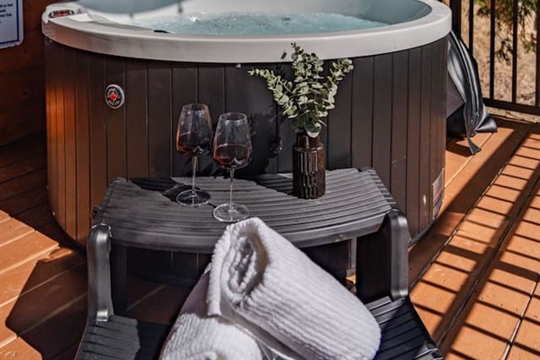 Canadian Round Hot Tub