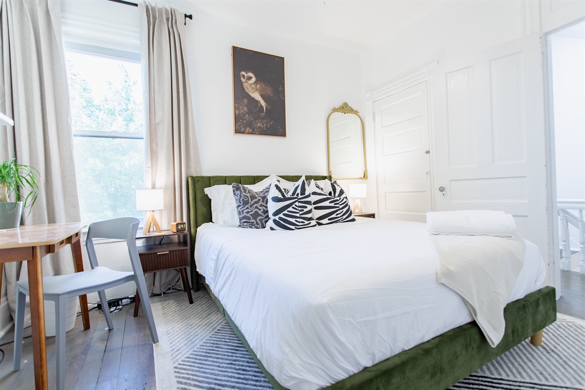 Cozy Queen Bed
