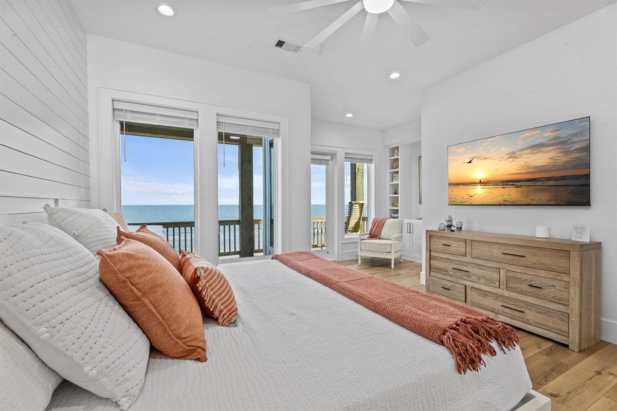 88521997f1874518be158077519b6626 Large | Beachhouse | Texas | TX | Vacation Homes | Galveston | Crystal Beach | Kokomo | Breezy Days | Beachfront Elegance | Sunrise Serenity | Southern Sands Property Management, LLC