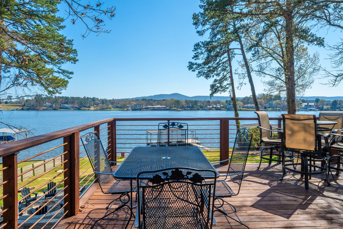 Sit back at the outdoor table and enjoy a quiet meal or morning coffee while taking in the peaceful water views.