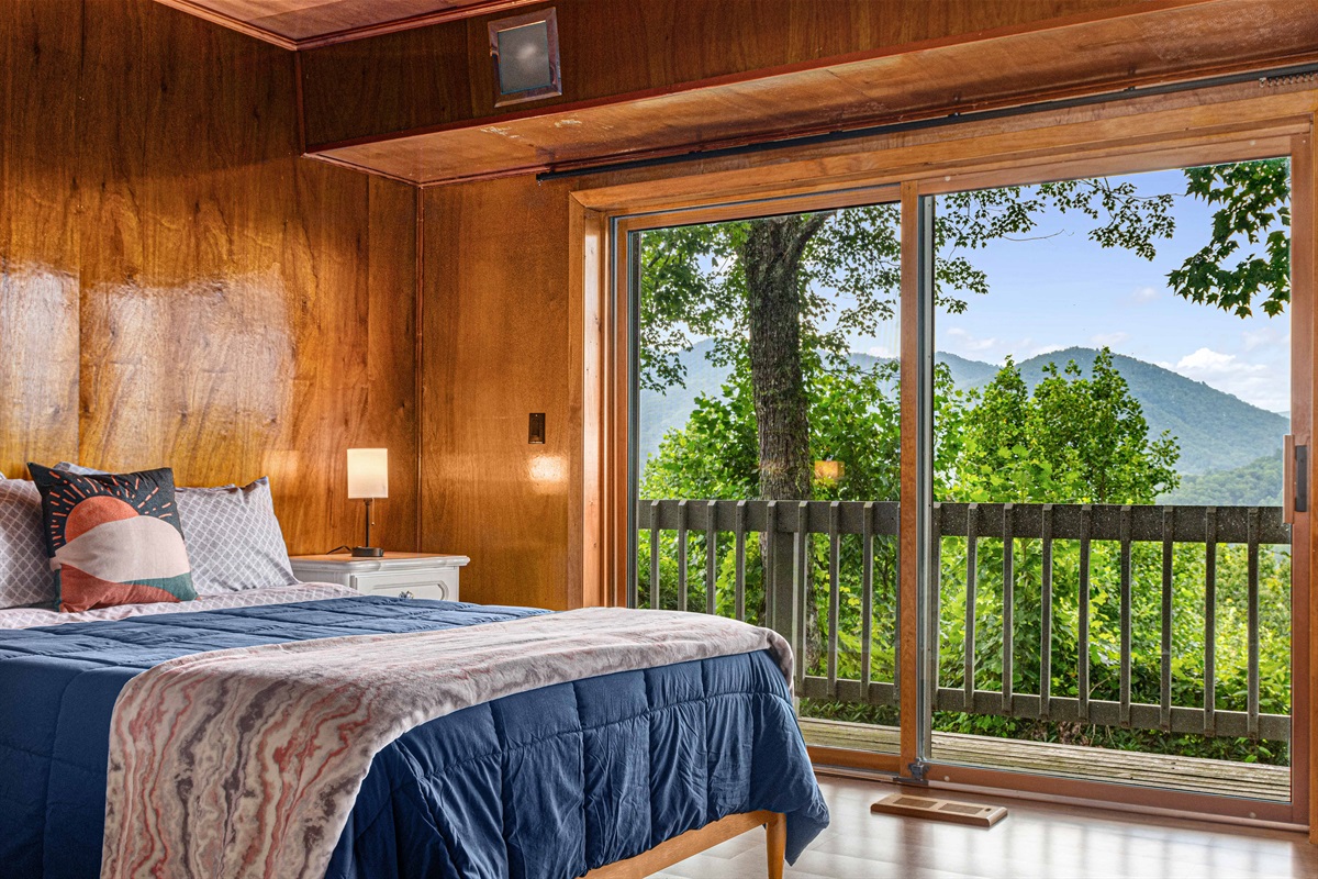 Mountain View Bedroom: Wake up to stunning vistas and a touch of rustic charm in every detail!