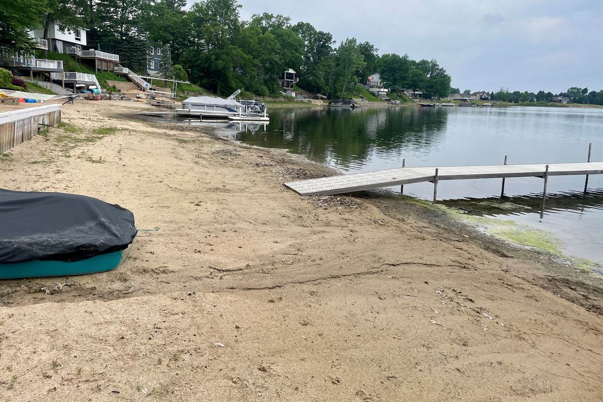 Due to ongoing drought, lake level has not come back up. Not a sandy walk in currently