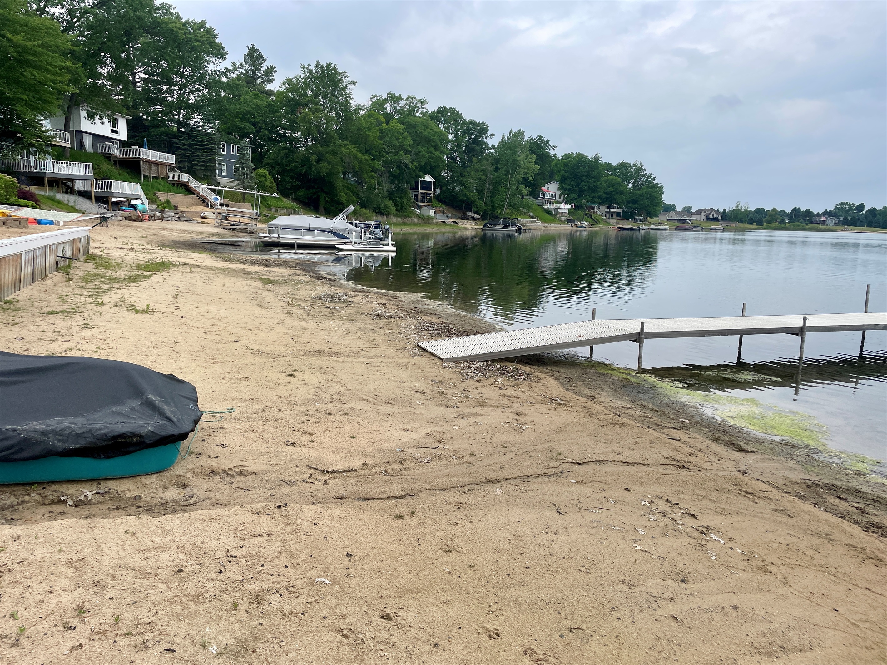 Due to ongoing drought, lake level has not come back up. Not a sandy walk in currently