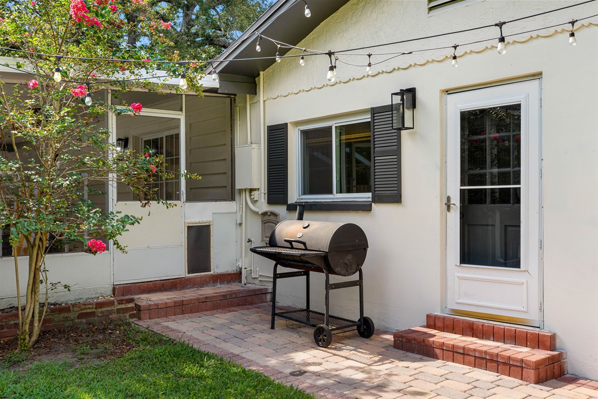 Outdoor BBQ Grill